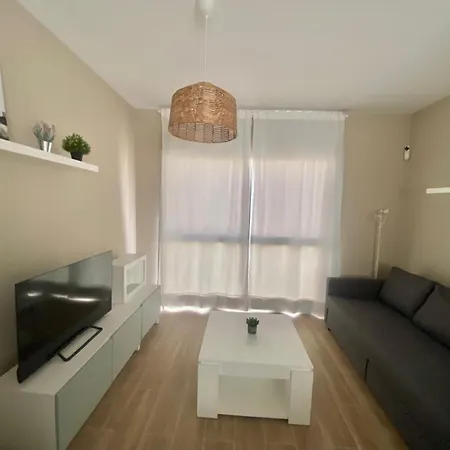 Apartment Attractive In Center